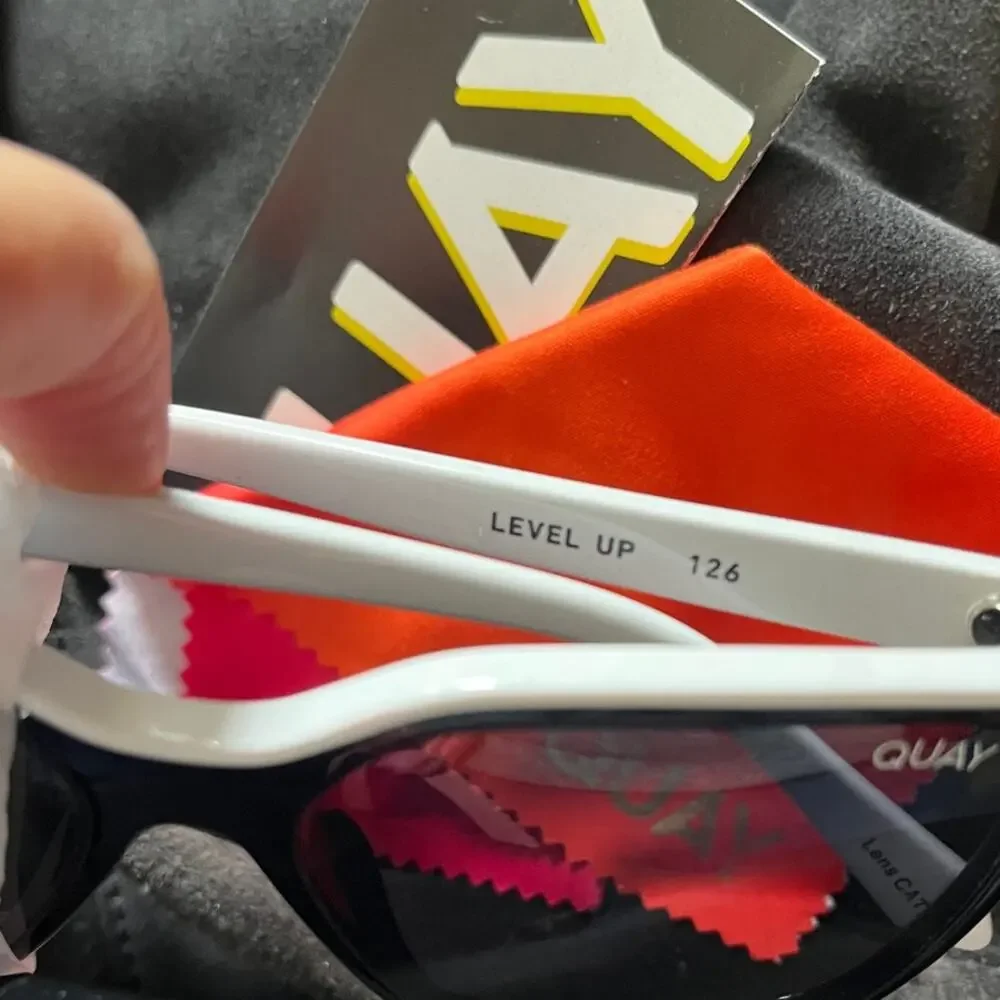 Quay Australia Level Up Oversized Square Sunglasses Black White NIB